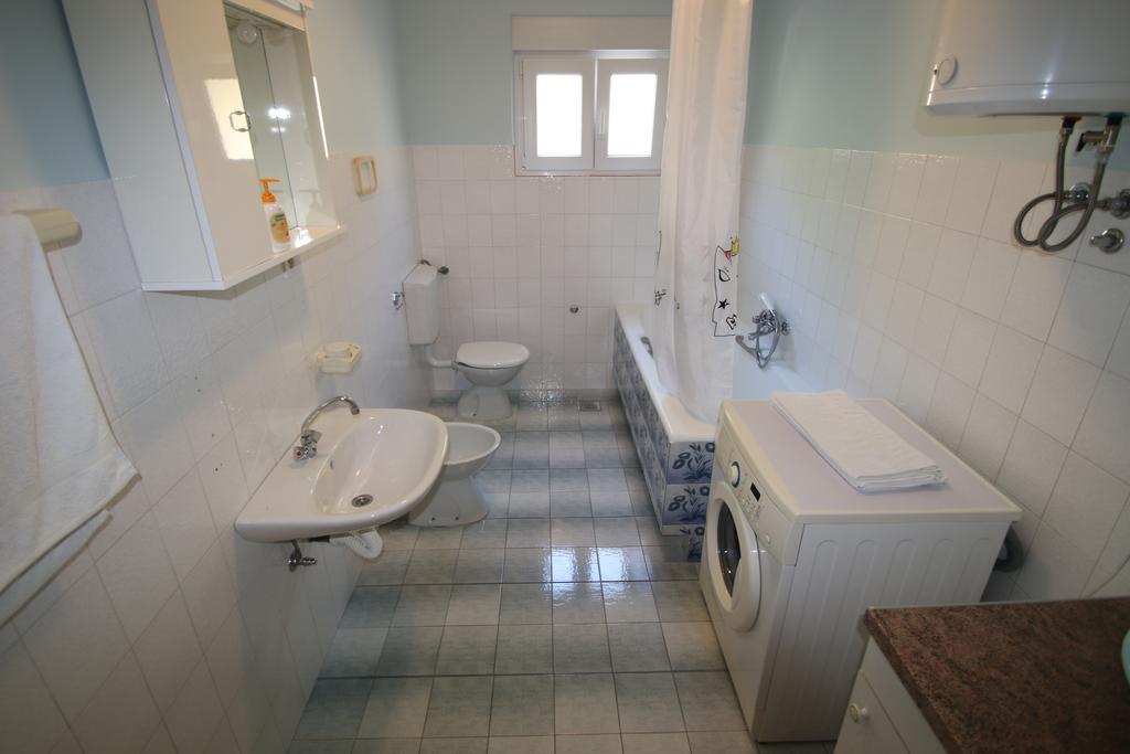 Villa Stipe Lokva Rogoznica Rum bild