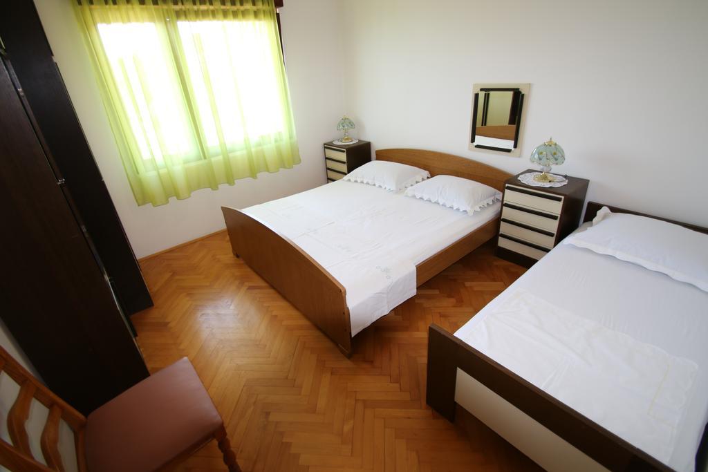 Villa Stipe Lokva Rogoznica Rum bild