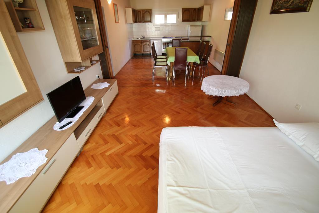 Villa Stipe Lokva Rogoznica Rum bild